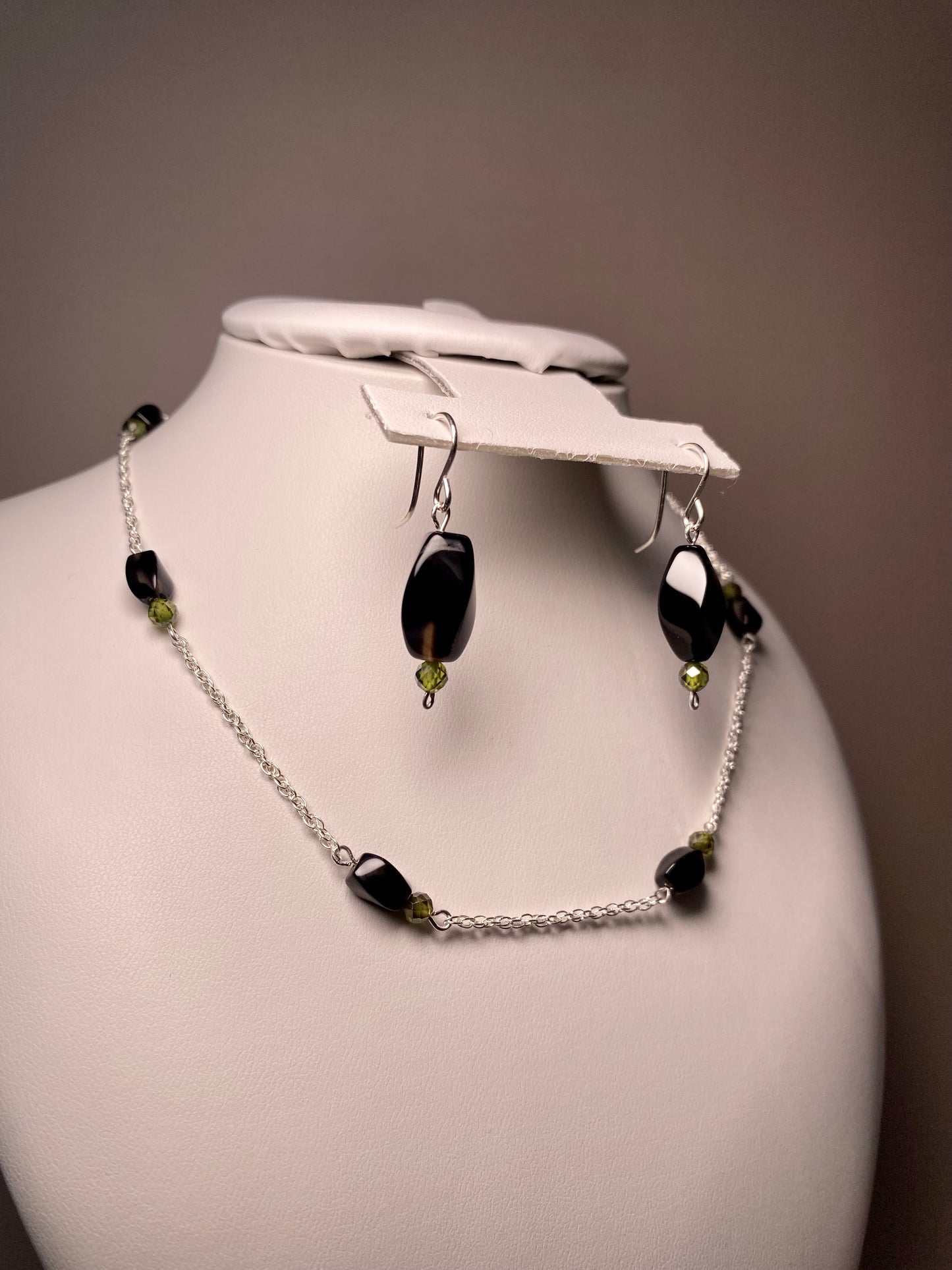 Riya Necklace