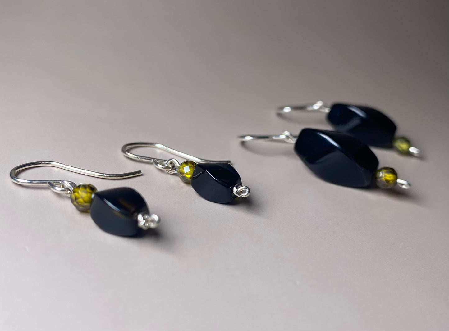 Riya Black Agate Earrings