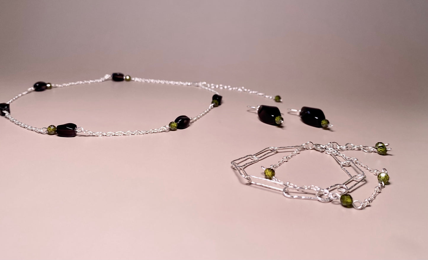 Riya Necklace